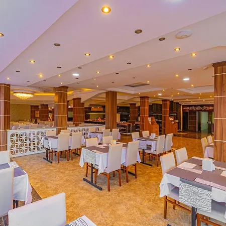 Club Monte Carlo ألانيا