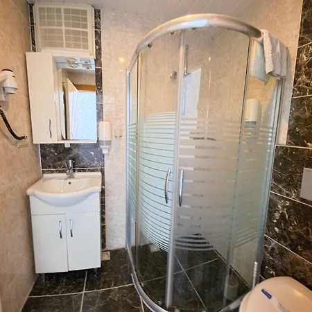 Club Monte Carlo Hotel 4*